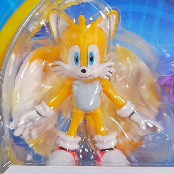 Jakks Pacific Sonic the Hedgehog 2.5" TAILS with Chaos Emerald Collectible - Picture 9 of 11